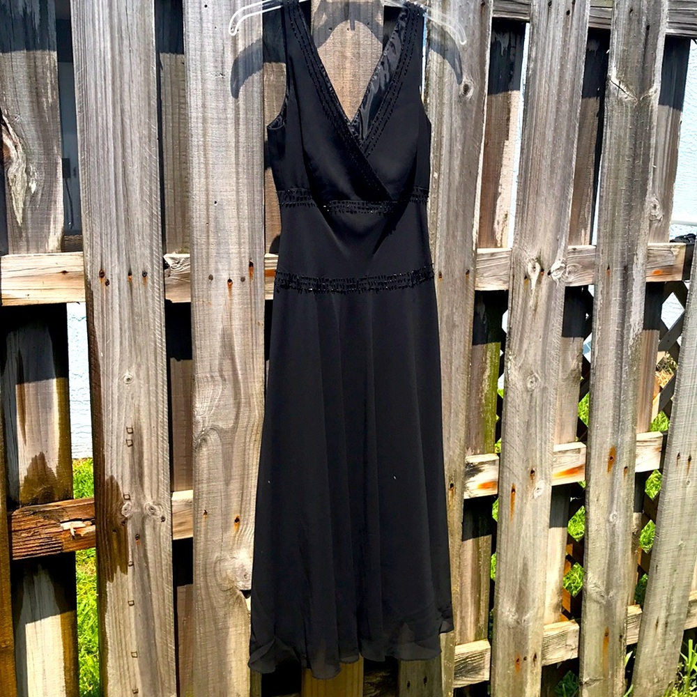 Jones Wear Formal Midi/Tea Length Dress